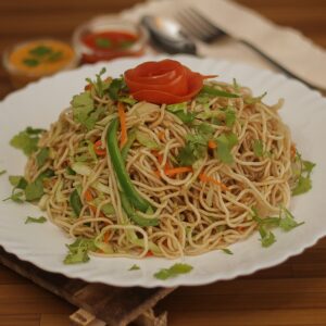 Streetside Chowmein (Veg) (28OZ)